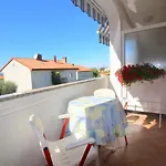 Apartment Leticija Near Center *